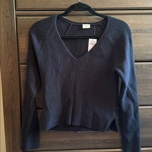 Abercrombie & Fitch Charcoal Ribbed V-Neck Sweater